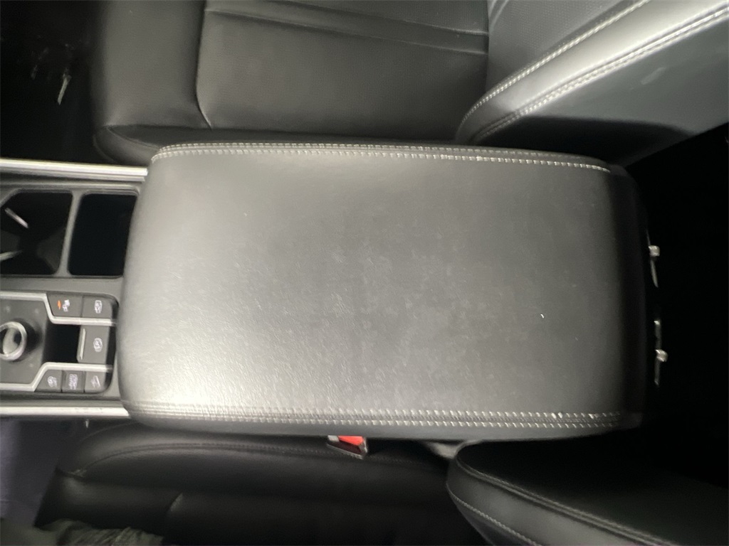 2024 Kia Sorento S photo 21