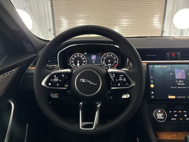 2026 Jaguar F-PACE P250 R-Dynamic S photo 23