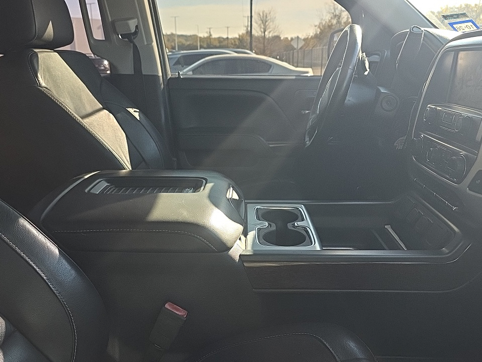 2018 Gmc Sierra 1500 SLT photo 2