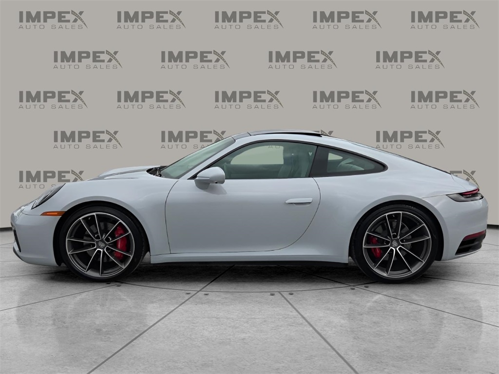 2024 Porsche 911 S photo 2