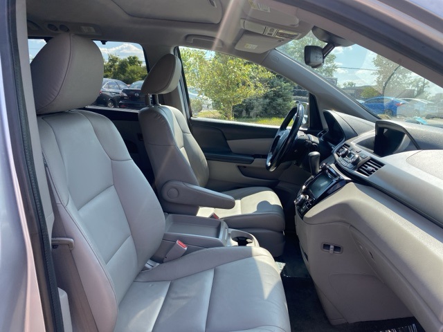 2015 Honda Odyssey EX-L photo 24