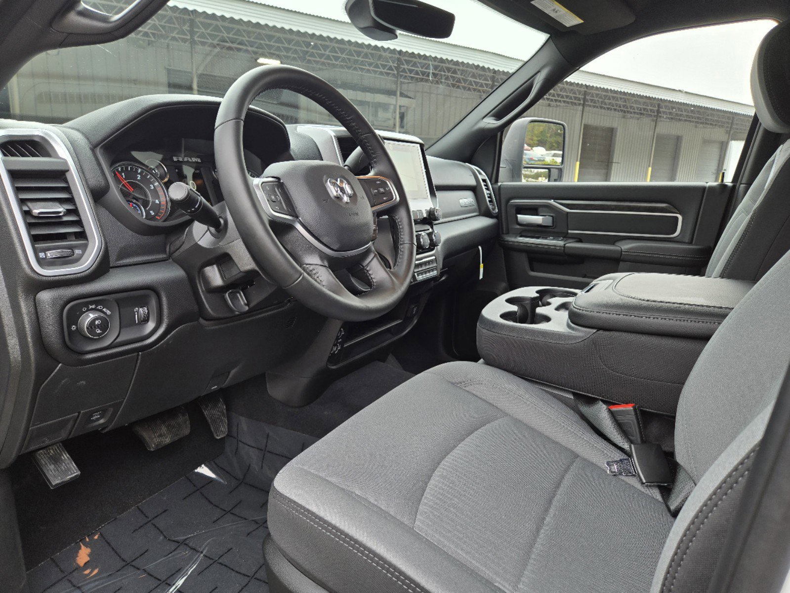 2024 Ram 2500 Big Horn photo 25