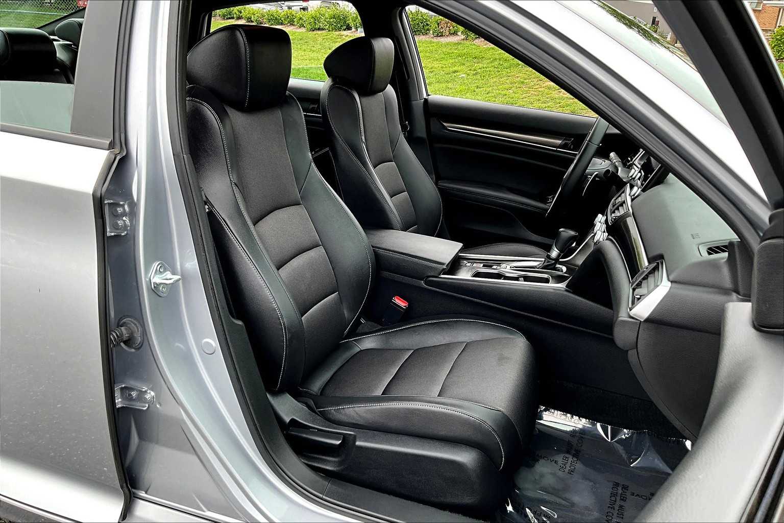 2022 Honda Accord Sport photo 8