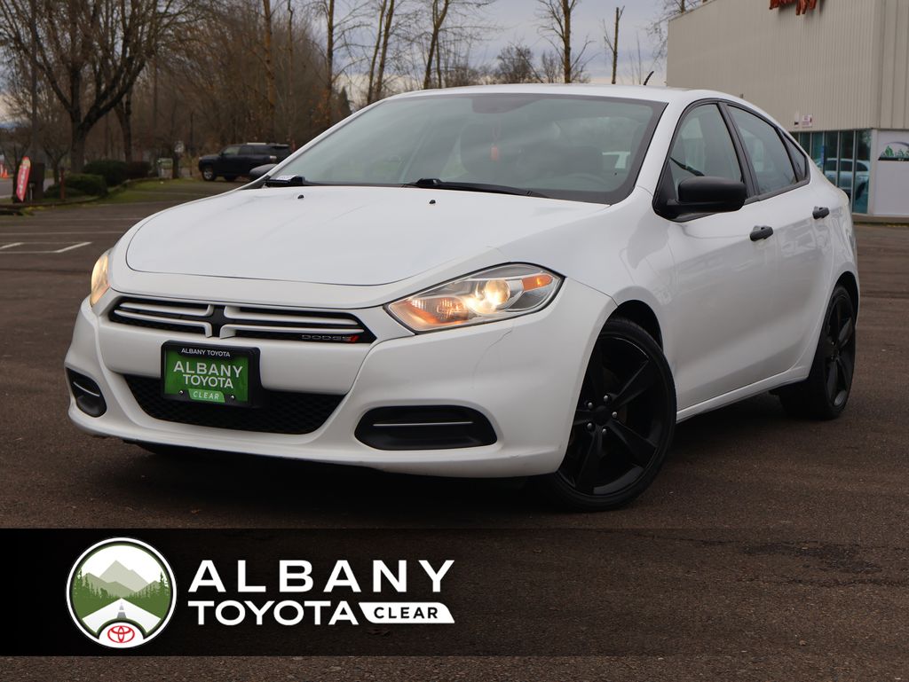 2016 Dodge Dart SE's photo