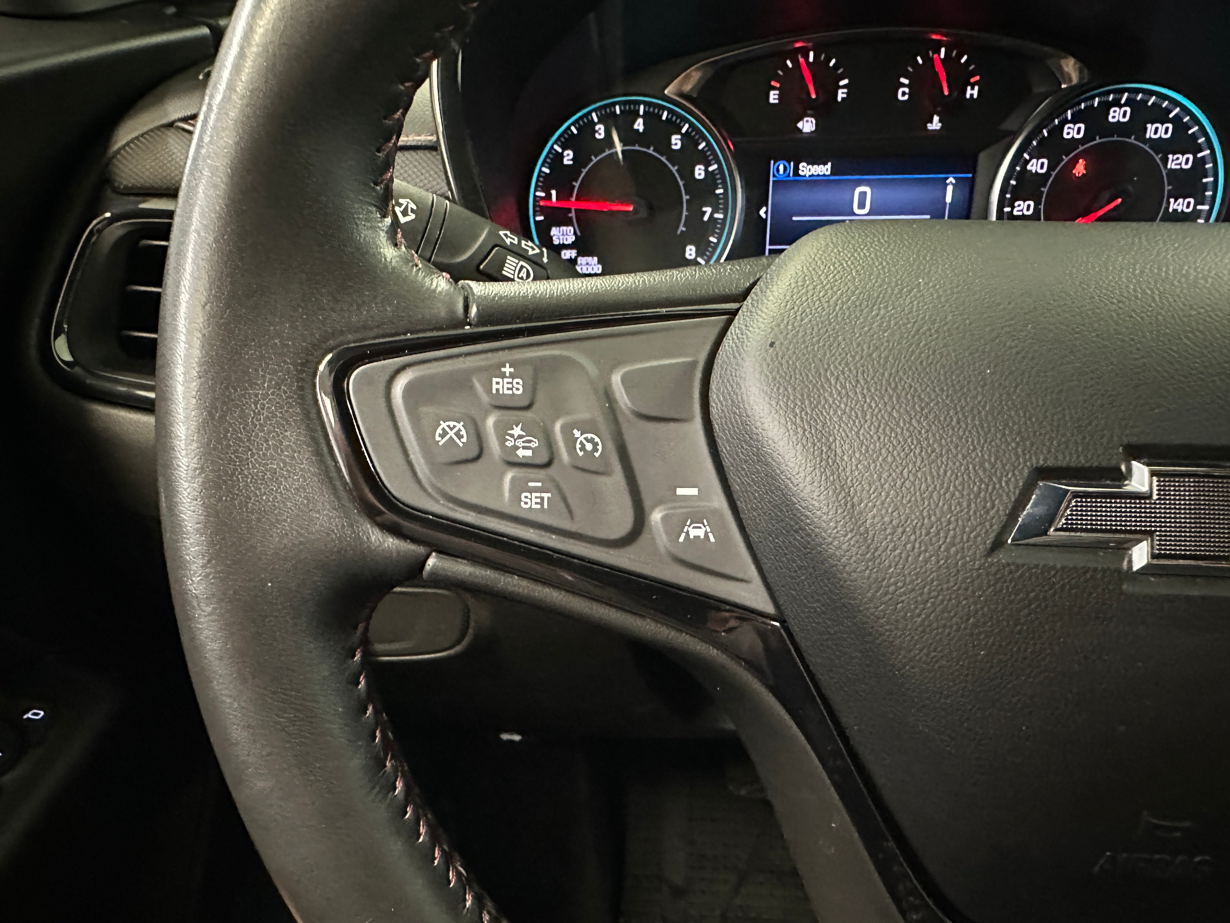 2022 Chevrolet Equinox RS photo 2