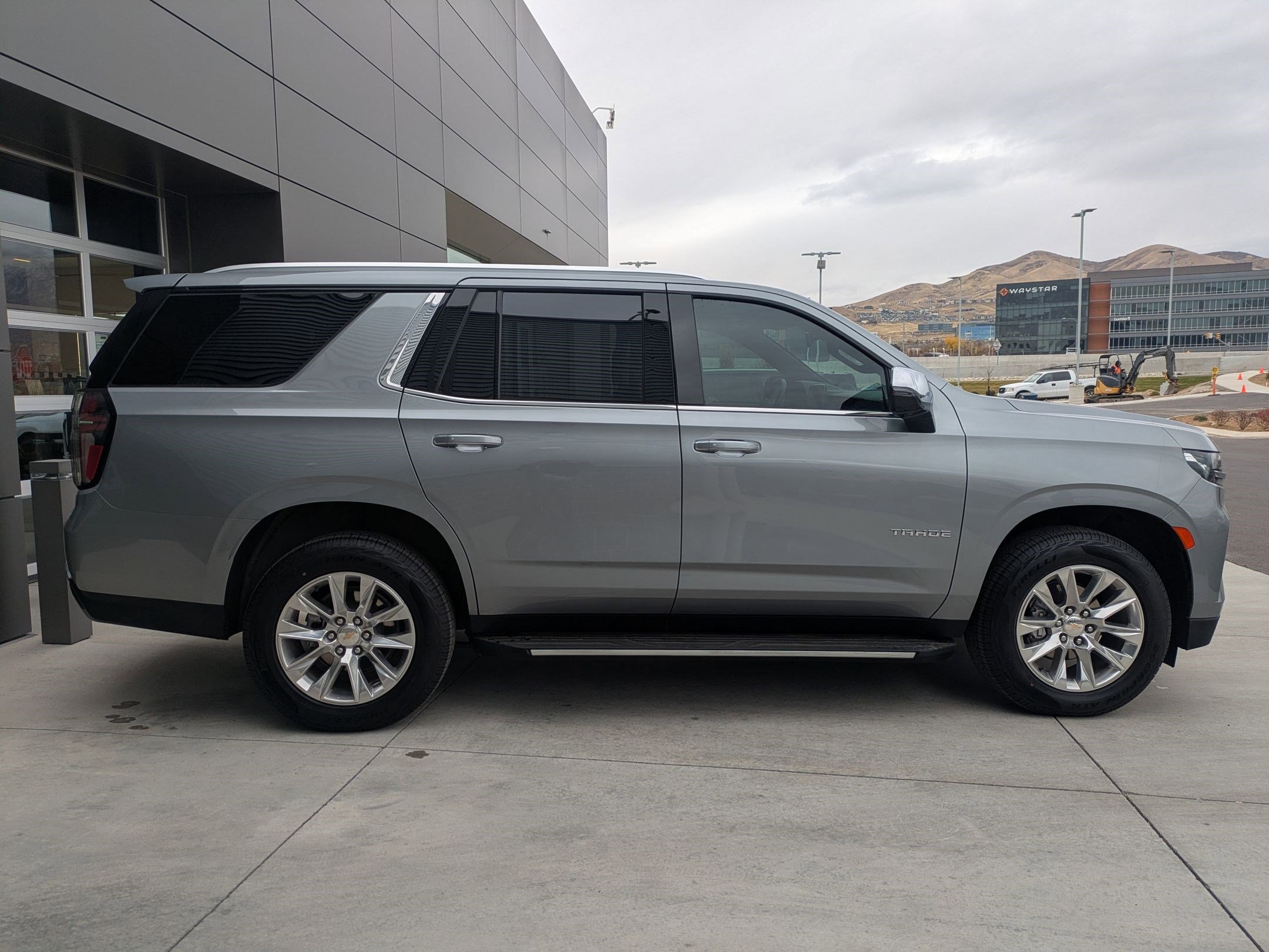 2023 Chevrolet Tahoe Premier photo 4