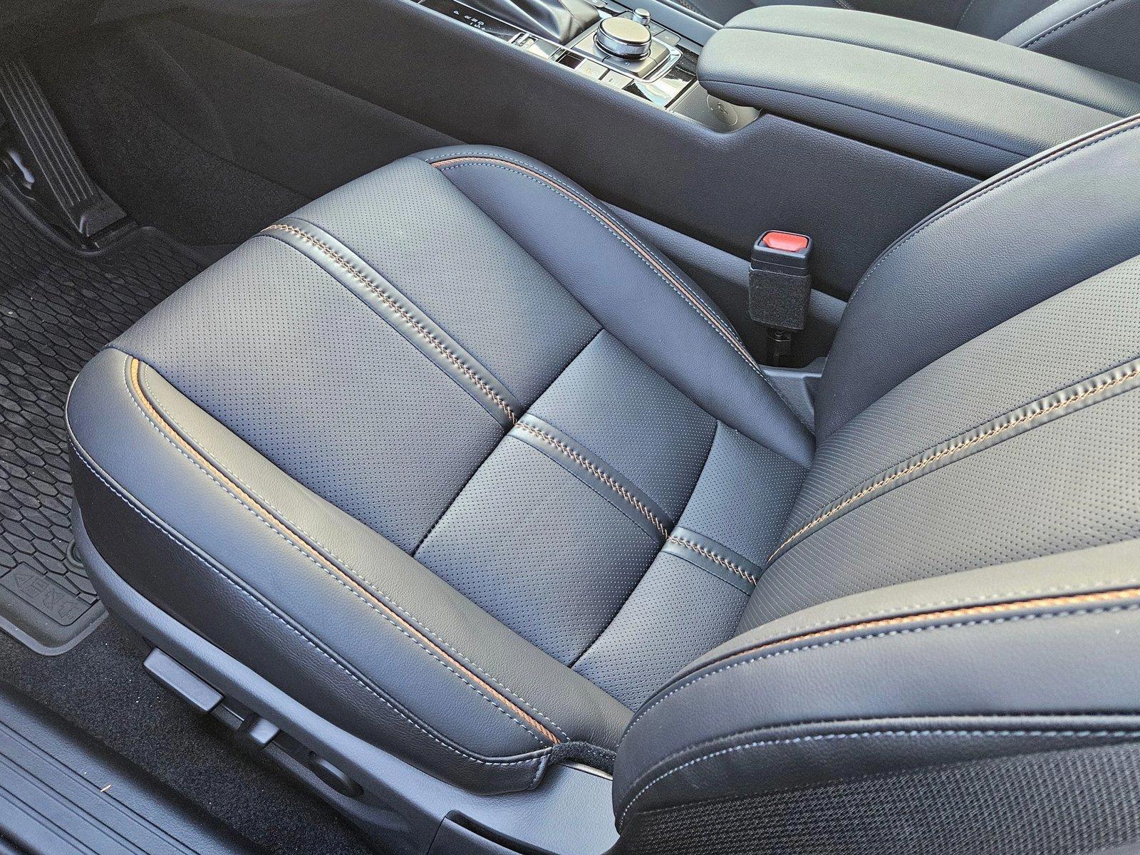 2025 Mazda CX-50 Premium Plus photo 4