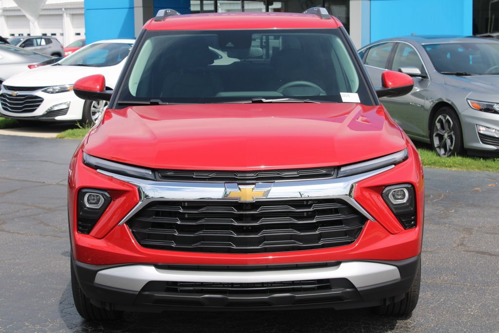 2026 Chevrolet Trailblazer LT photo 3