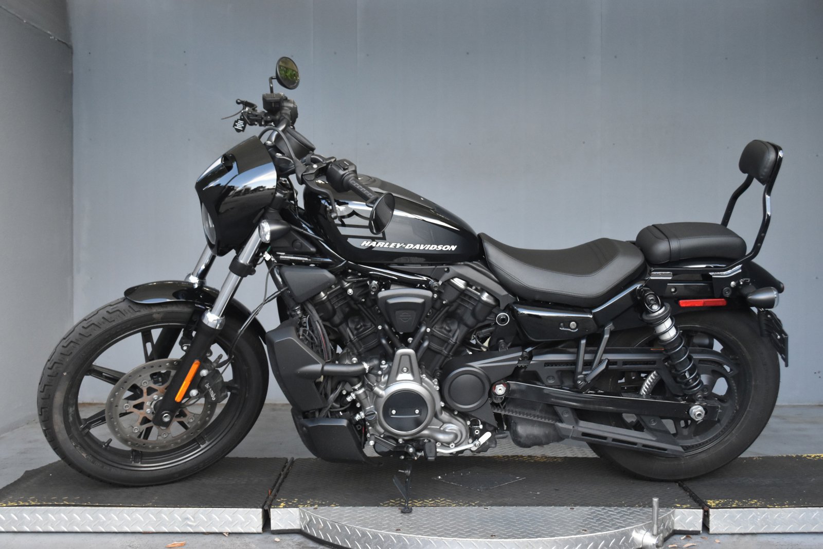 NICECNC Kühlmittelkappe Orange - Kompatibel Mit Harley Nightster & Sportster S Modellen