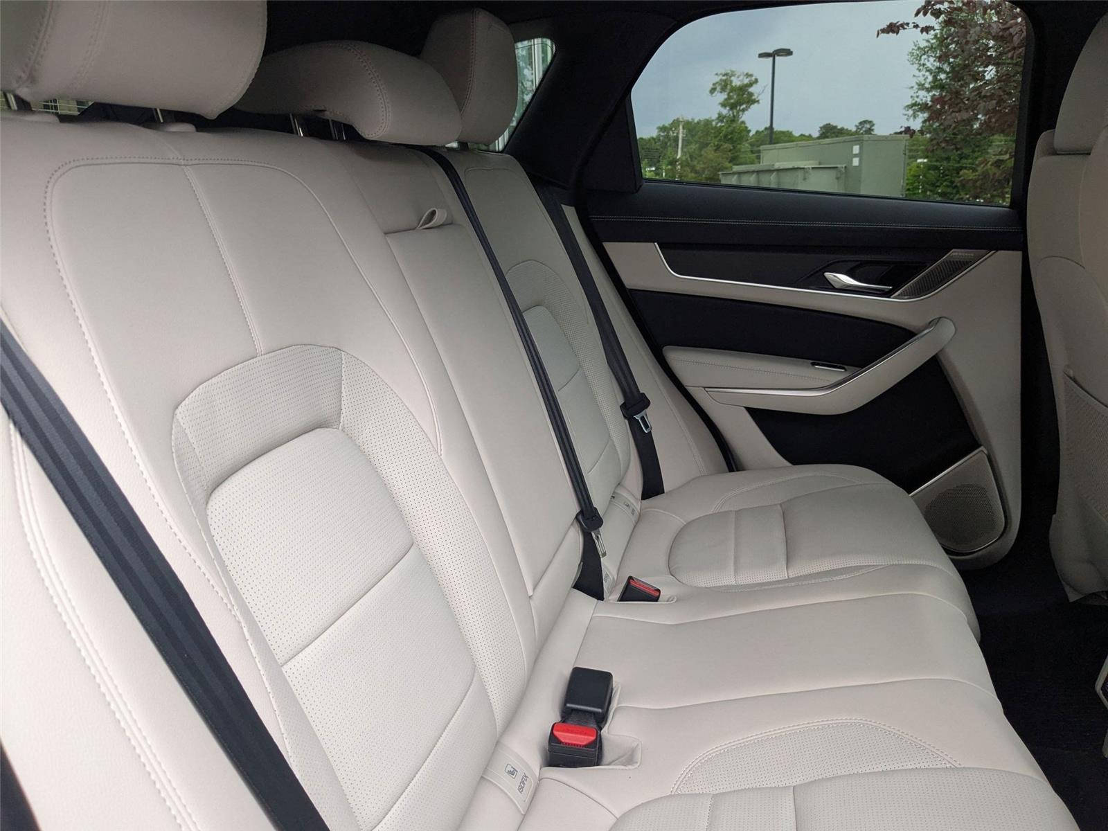 2026 Jaguar F-PACE P250 R-Dynamic S photo 29