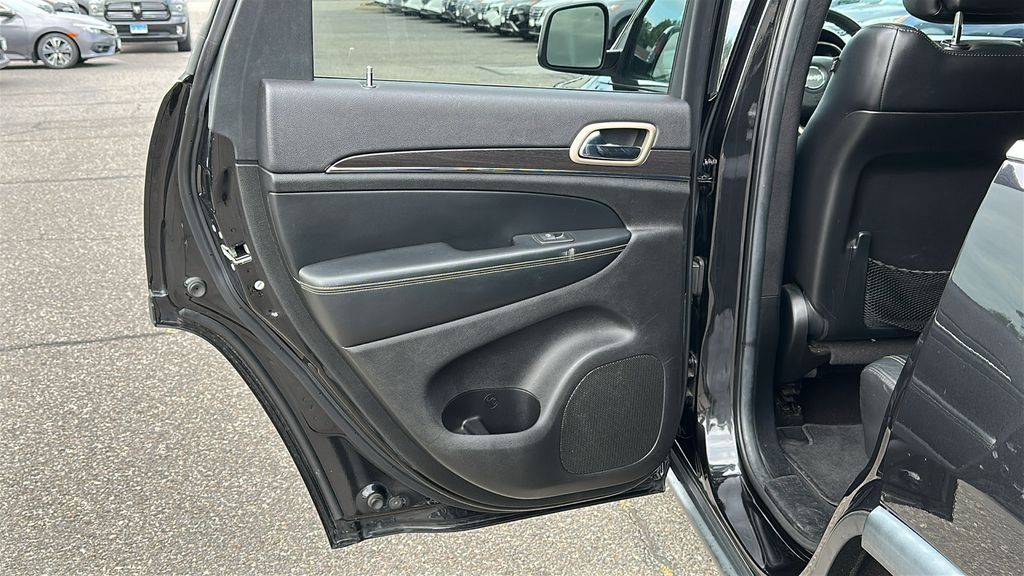 2014 Jeep Grand Cherokee Limited photo 19