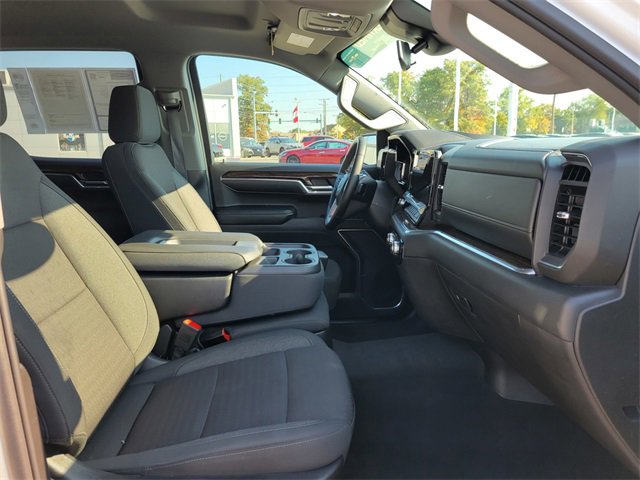 2024 Gmc Sierra 1500 SLE photo 16