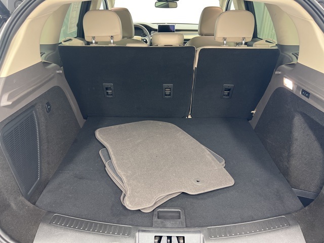 2022 Lincoln Corsair Standard photo 8