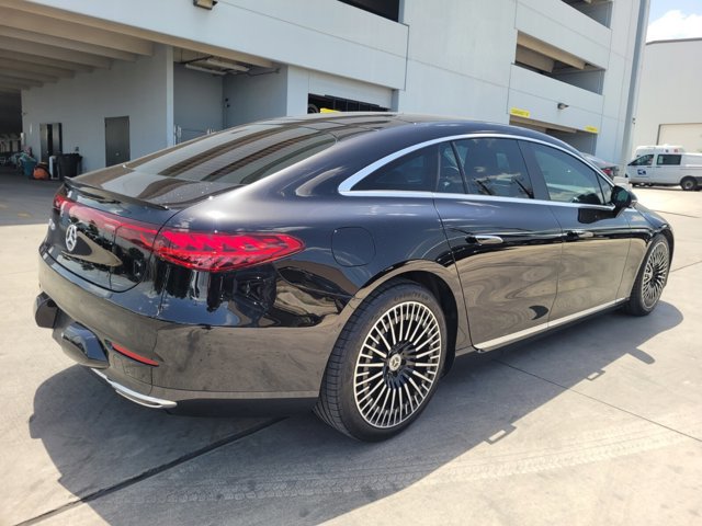 2023 Mercedes Benz EQS-Class Sedan photo 3