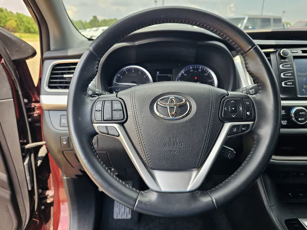 2019 Toyota Highlander XLE photo 21