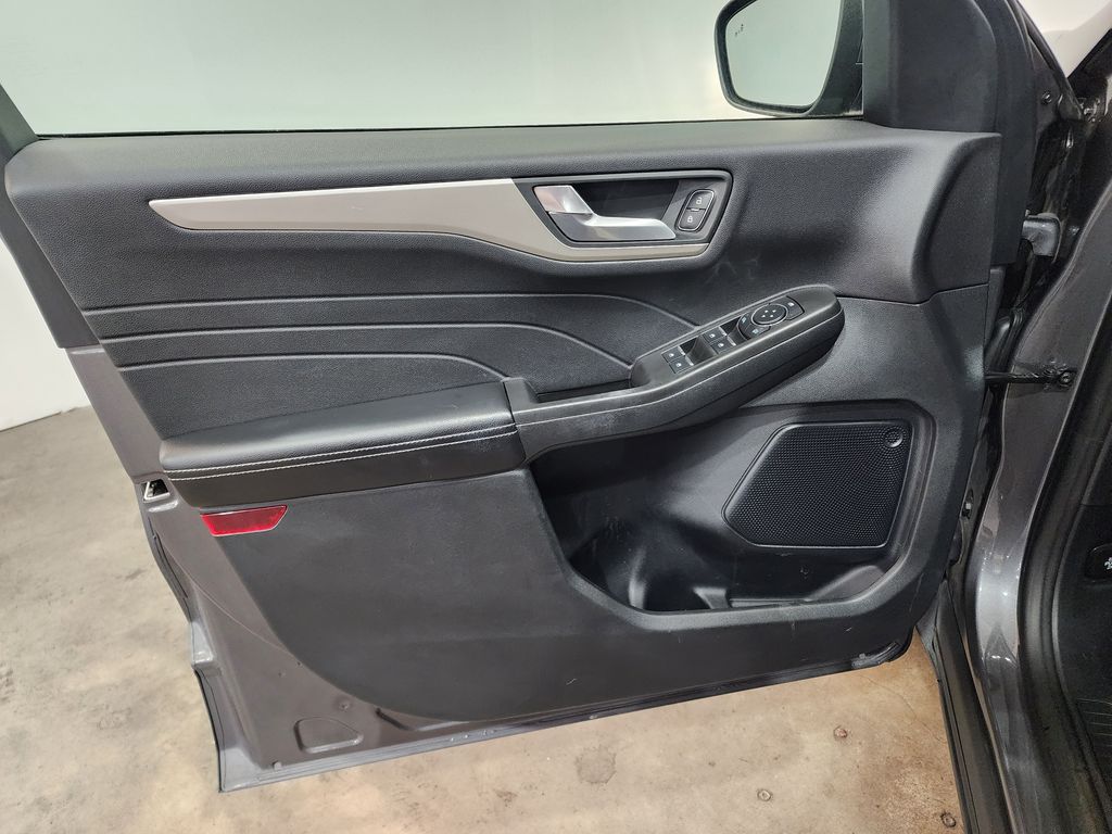 2021 Ford Escape Hybrid SEL photo 19