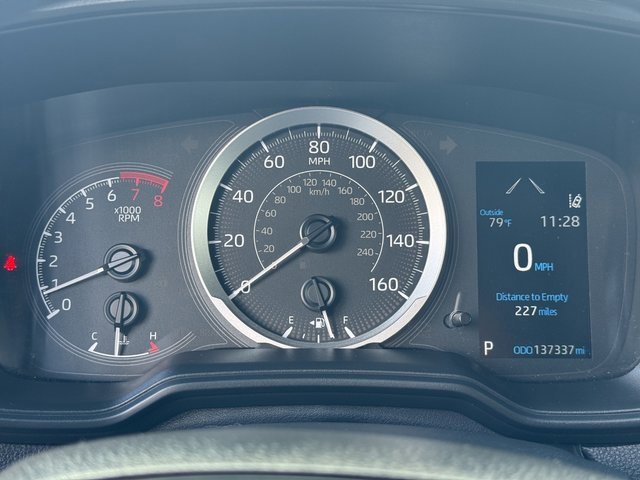 2022 Toyota Corolla LE photo 16