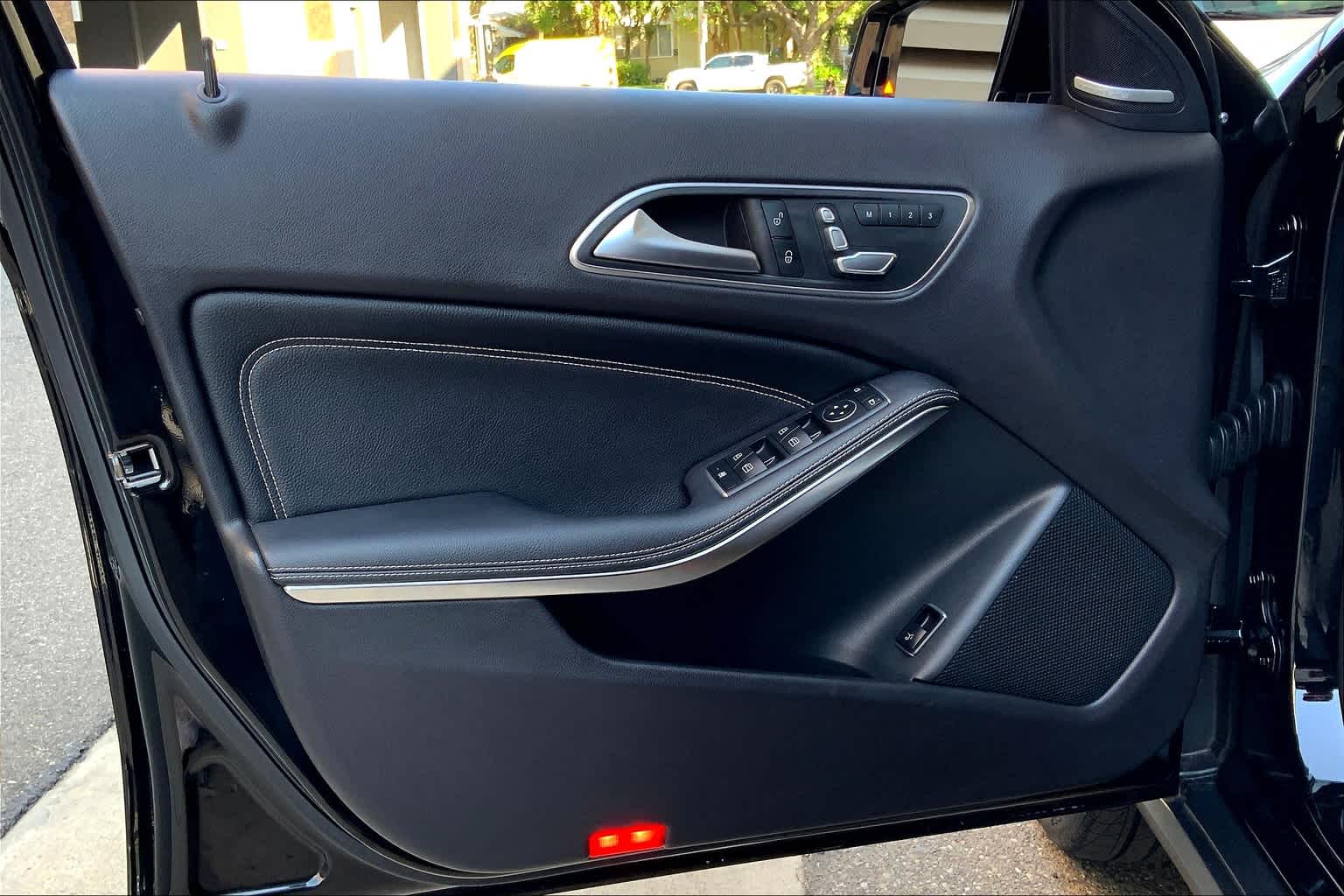 2020 Mercedes Benz GLA 250 4MATIC photo 20