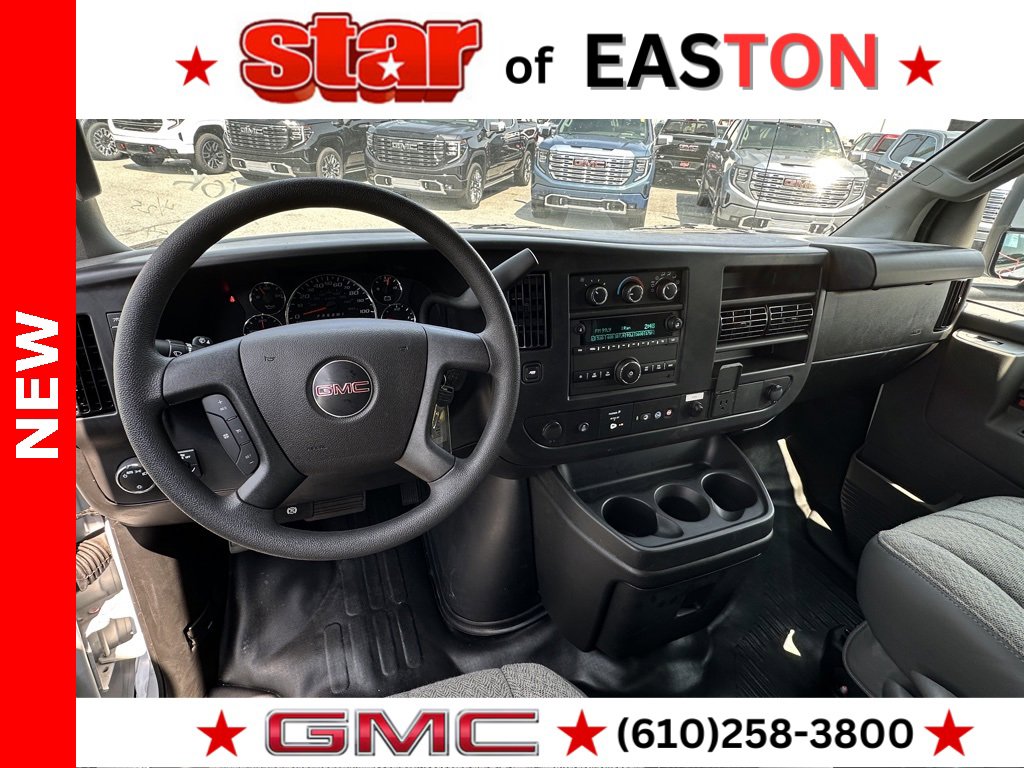 2025 Gmc Savana Cutaway 3500 photo 9