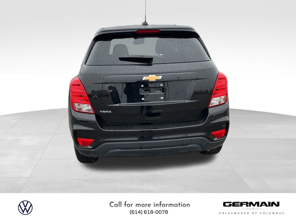 2020 Chevrolet Trax LS photo 4