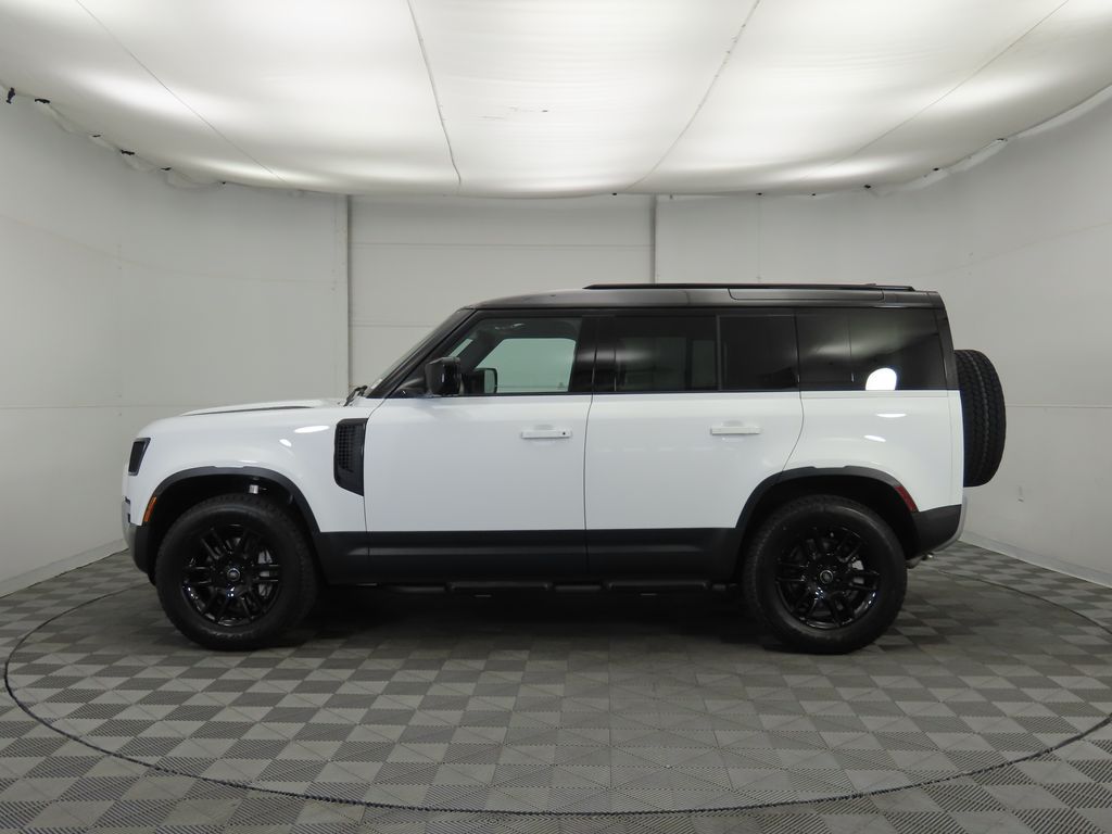 2025 Land Rover Defender 110 S photo 8