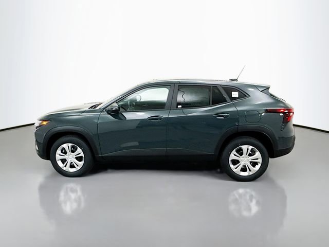 2026 Chevrolet Trax LS photo 4