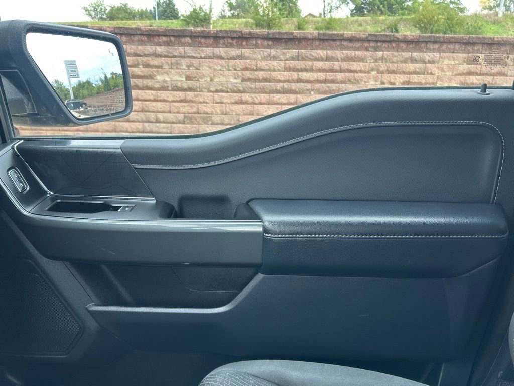 2023 Ford F-150 XLT photo 11