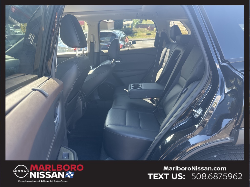 2022 Nissan Rogue SV photo 14
