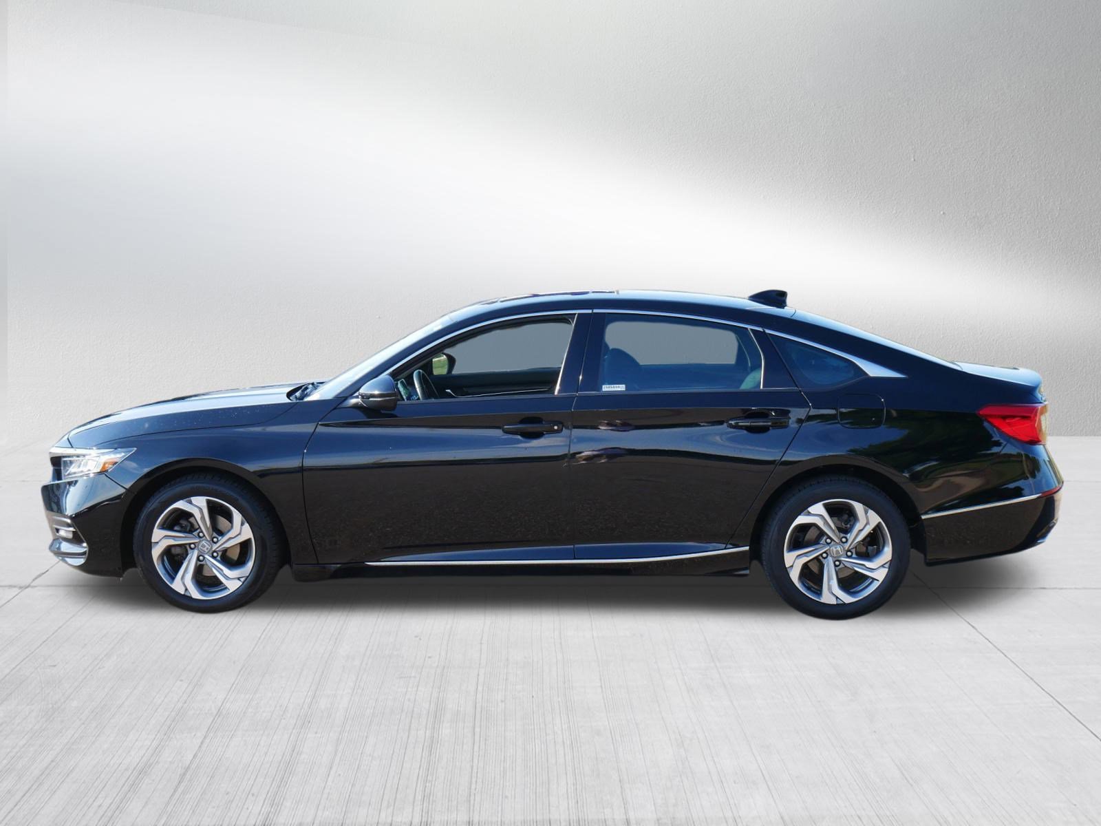 2018 Honda Accord EX-L 1.5T photo 4