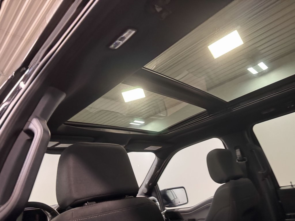 2022 Ford F-150 XLT photo 8