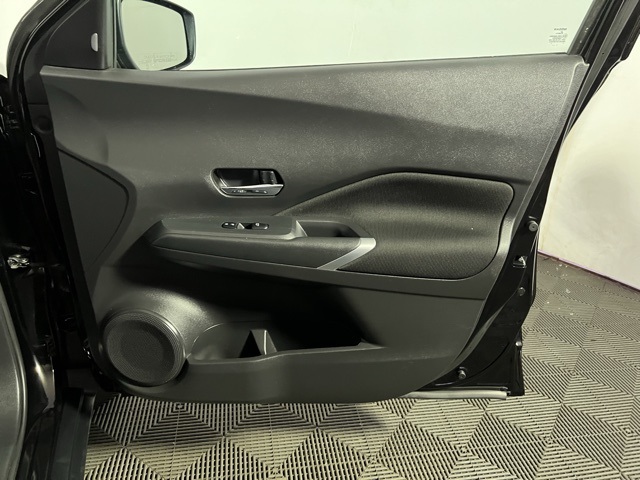 2022 Nissan Kicks SV photo 23