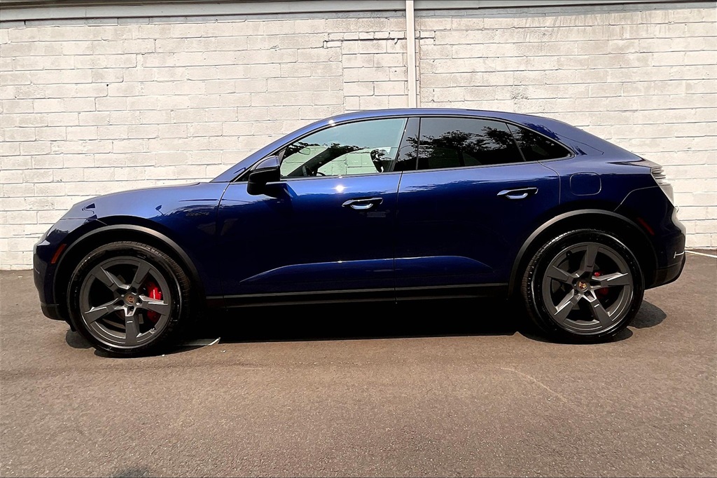 Certified 2025 Porsche Macan S with VIN WP1AB2XA2SL150276 for sale in Englewood, NJ