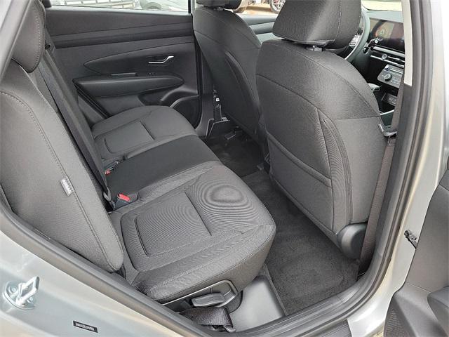 2025 Hyundai Tucson SE photo 19