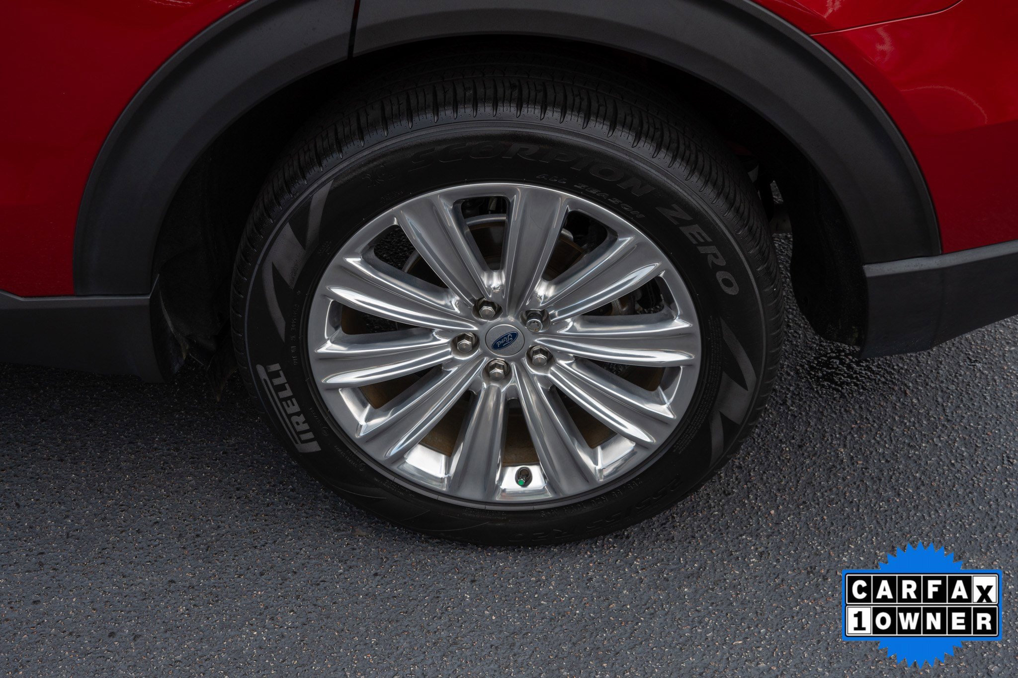 2022 Ford Explorer Limited photo 9