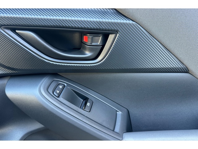 2025 Subaru Crosstrek Premium photo 18