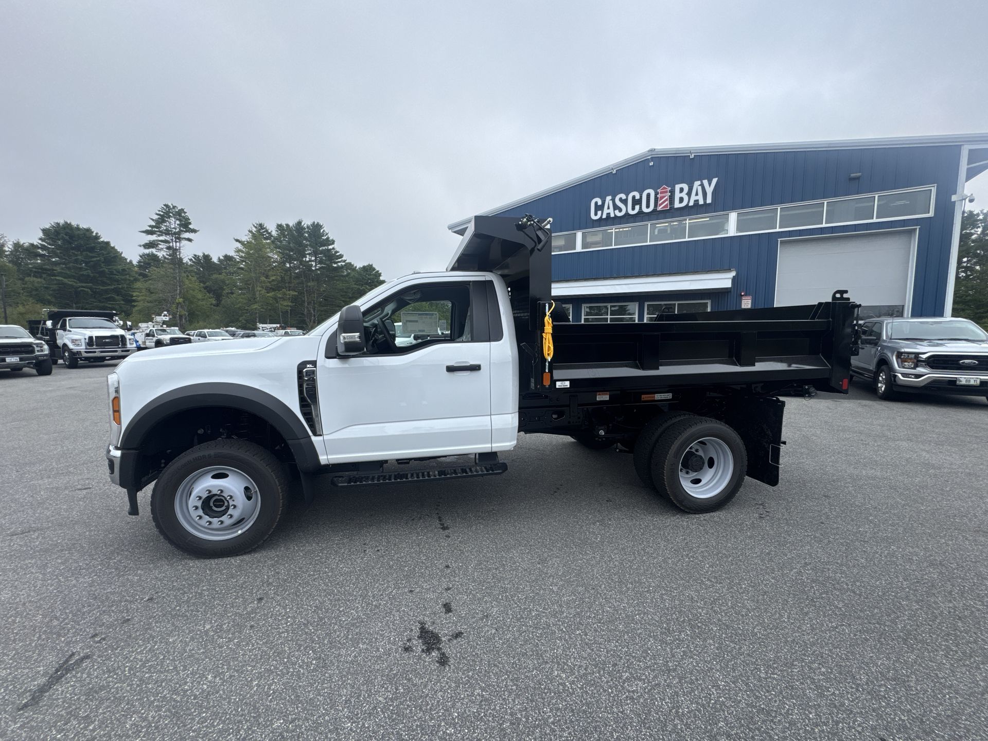 2025 Ford F-450 Super Duty Chassis Cab XL's photo