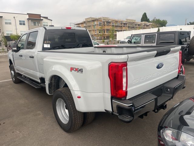2026 Ford F-350 photo 2