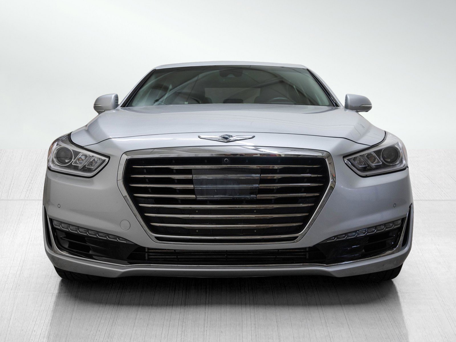 2019 Genesis G90 3.3T Premium AWD photo 2