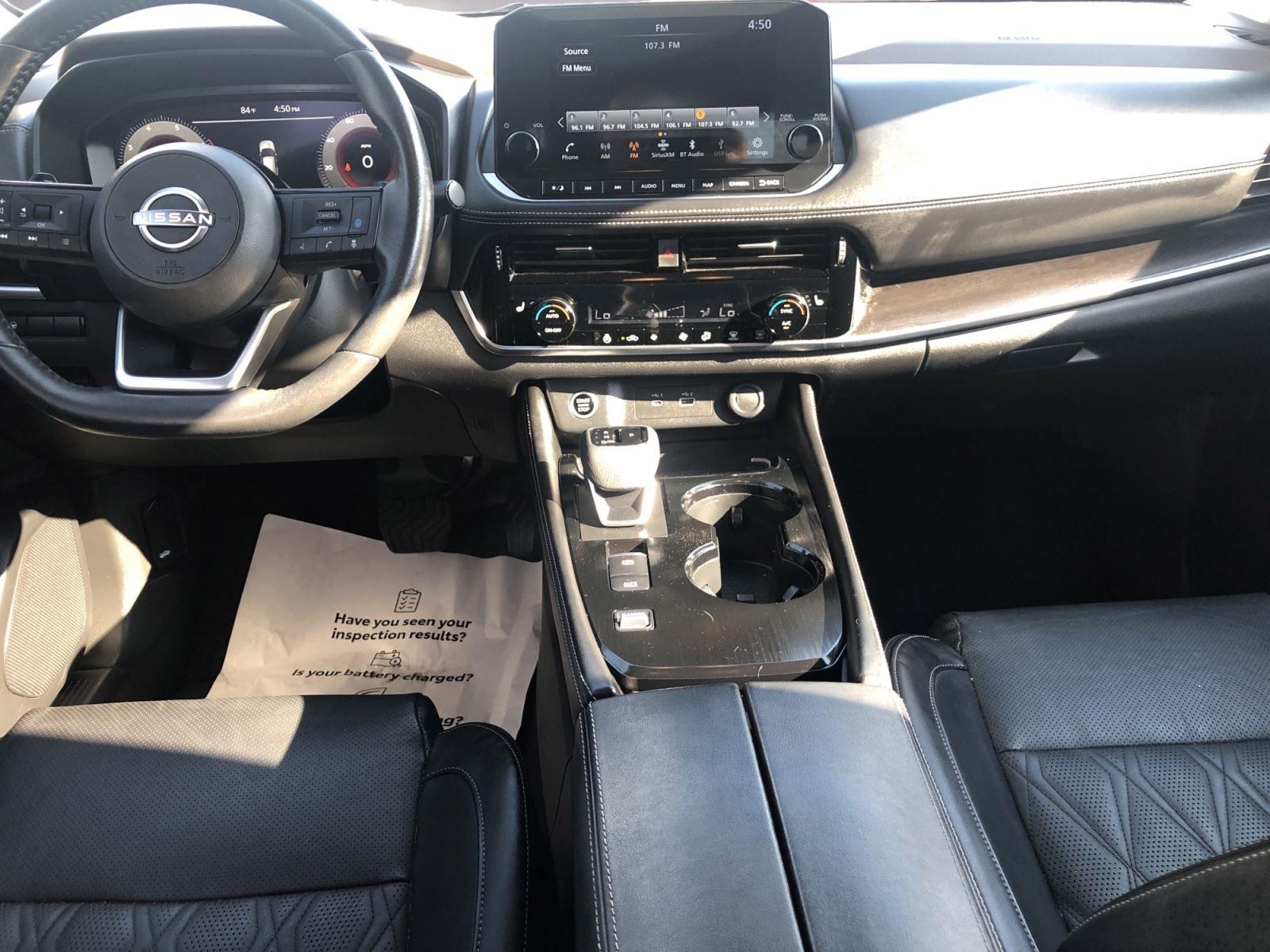 2023 Nissan Rogue Platinum photo 11