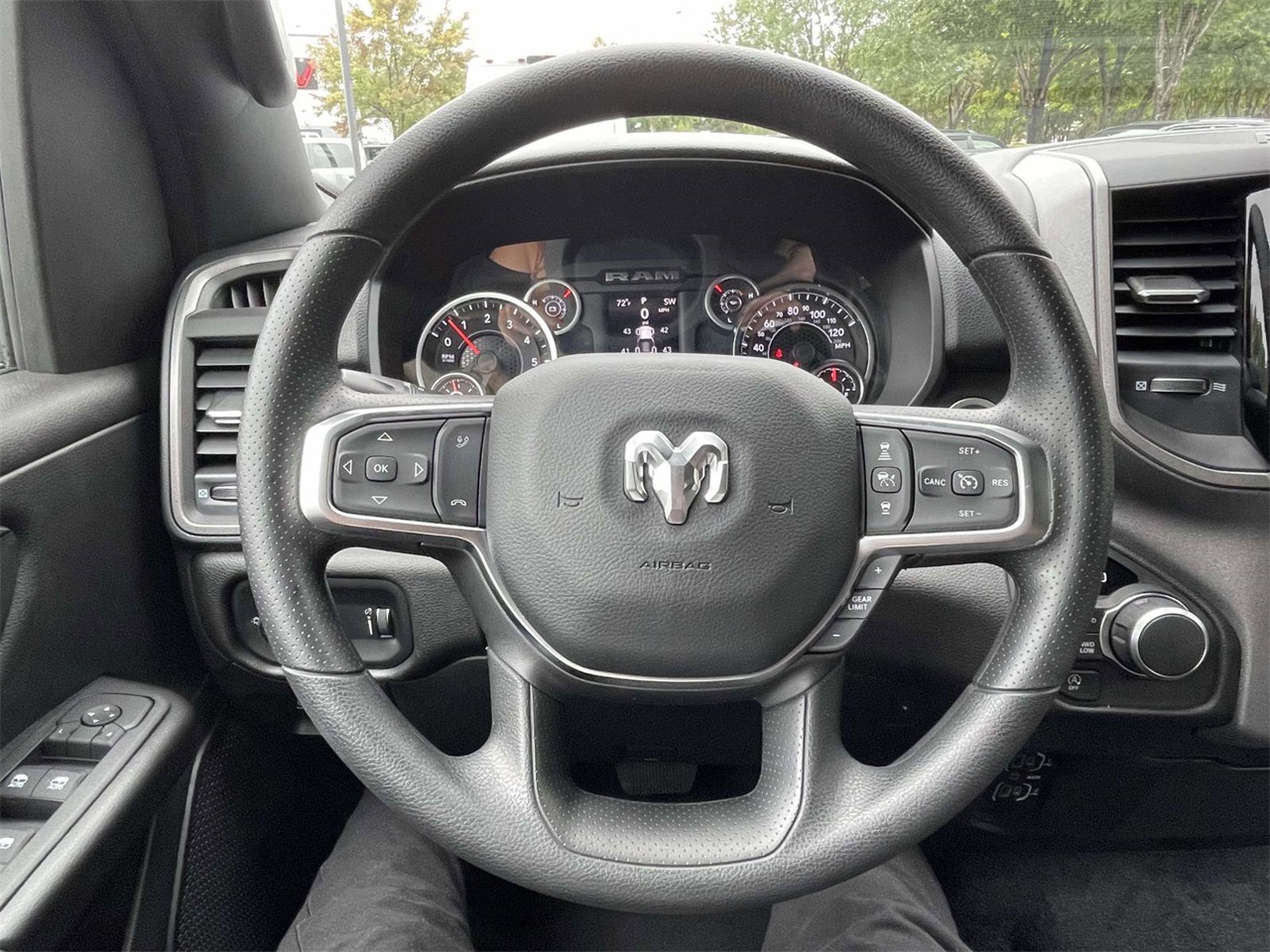 2025 Ram 1500 Tradesman photo 30