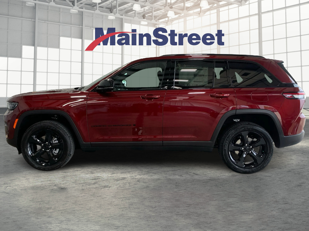 2025 Jeep Grand Cherokee Laredo X photo 2