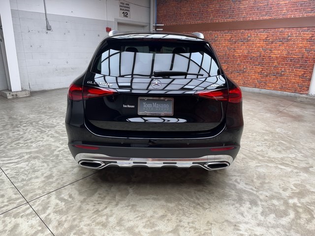 2025 Mercedes Benz GLC 350e 4MATIC photo 4