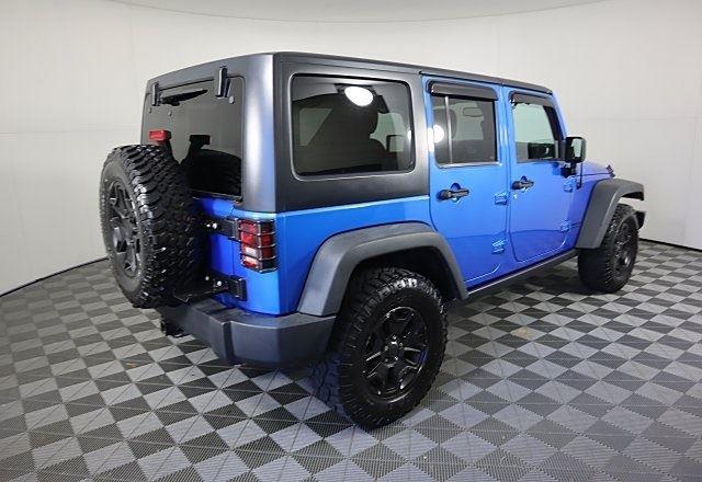 2015 Jeep Wrangler Unlimited Rubicon photo 4