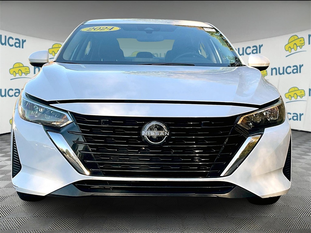 2024 Nissan Sentra SV photo 2