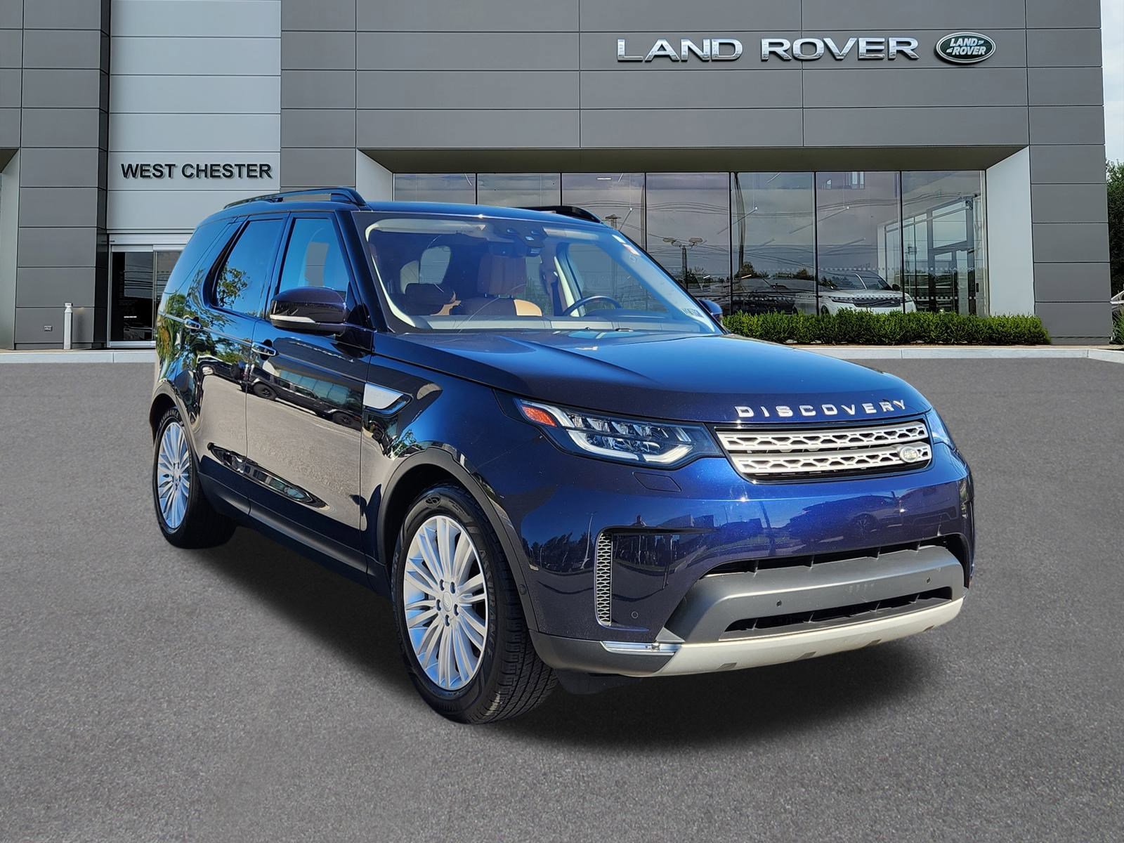 2019 Land Rover Discovery HSE Luxury photo 2
