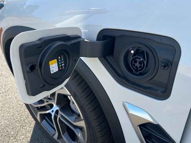 2025 Bmw X5 xDrive50e photo 32