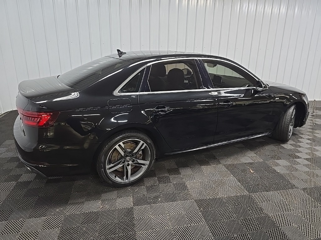 2018 Audi A4 2.0T Premium Plus Quattro photo 3