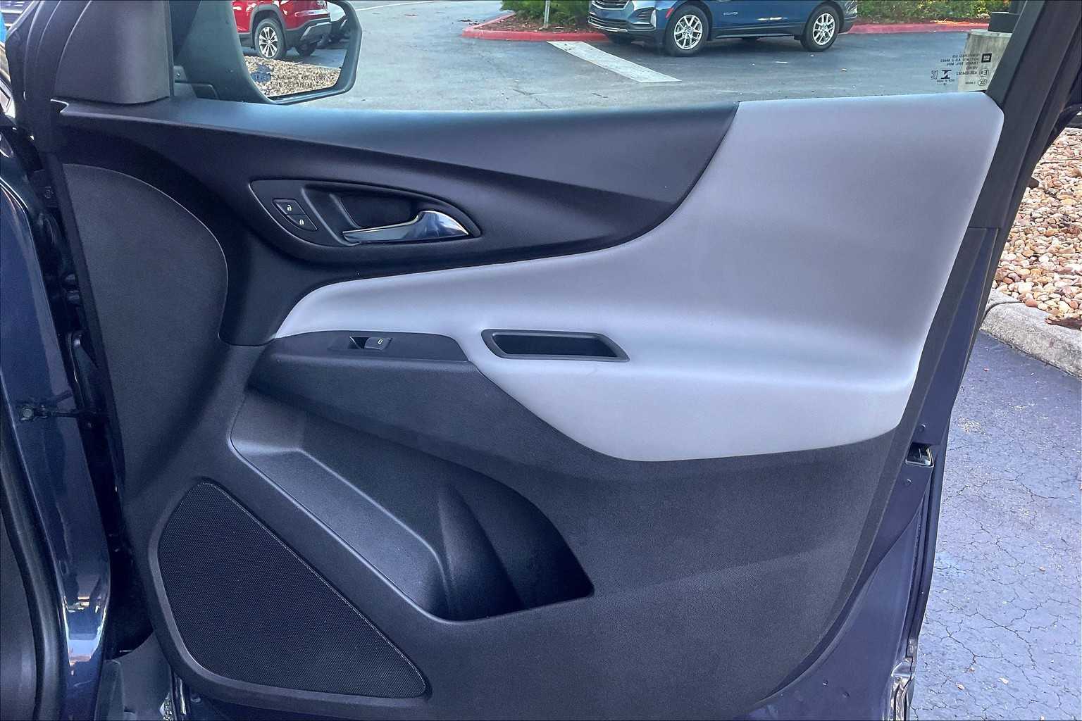 2019 Chevrolet Equinox LT photo 21