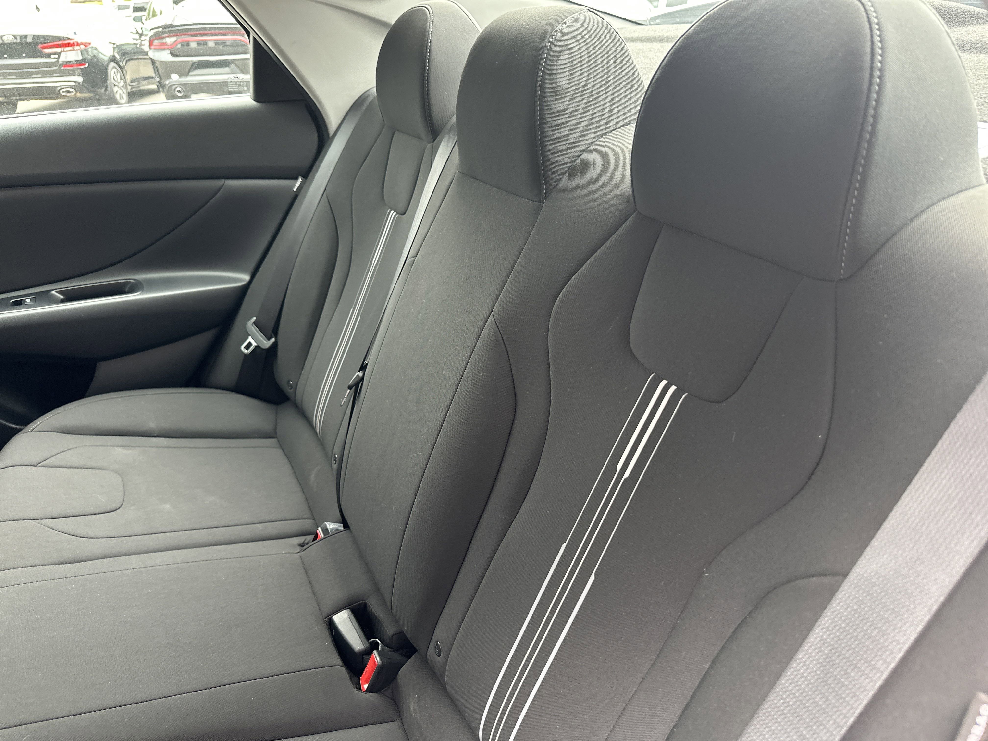 2024 Hyundai Elantra SEL photo 6