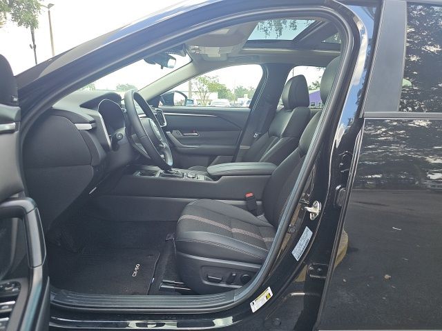 2025 Mazda CX-50 2.5 S Premium photo 2